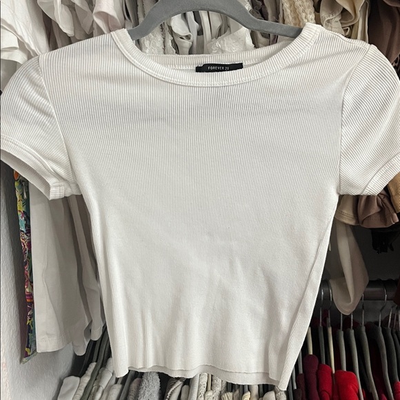 Forever 21 Tops - Forever 21 Classic White Short Sleeve Tee
